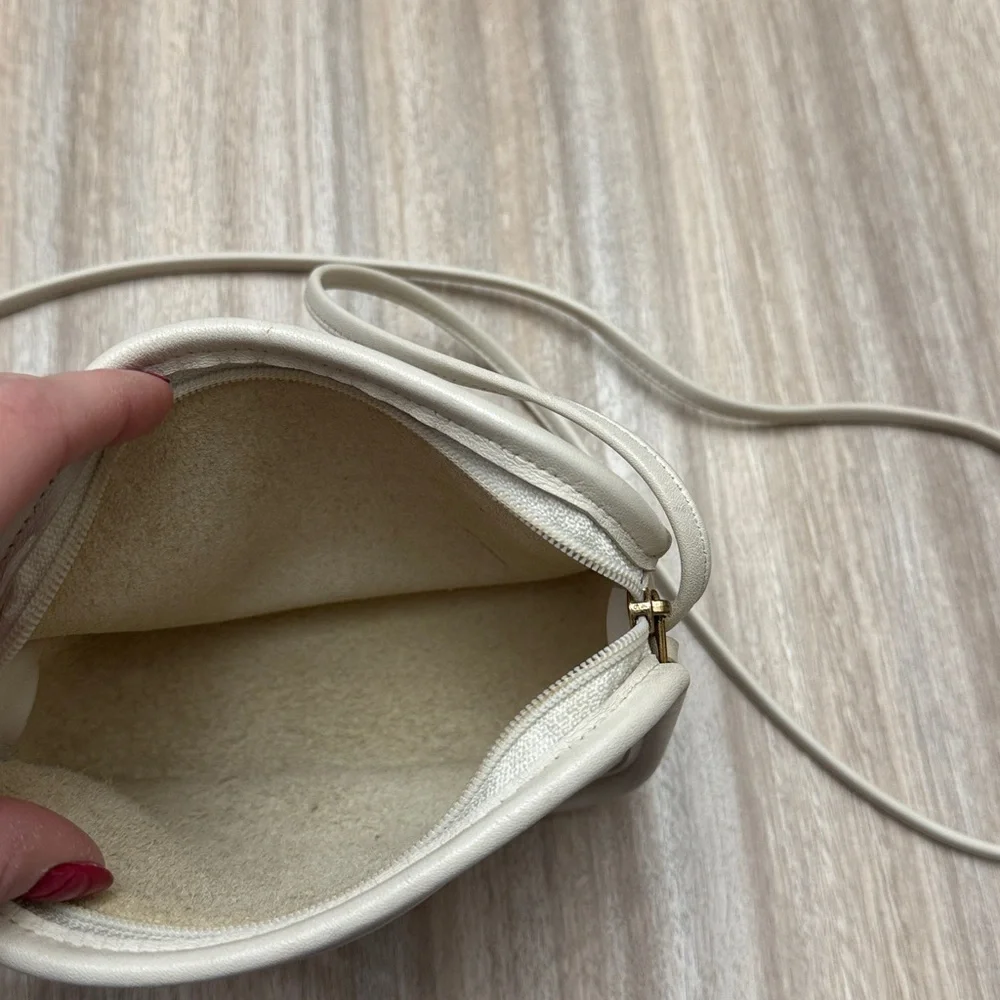 Coach Vintage 90’s Mini Hadley Bag in White Leather #0026-304 Shoulder/Crossbody - Picture 7 of 16